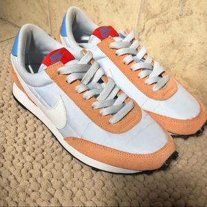 ❌SOLD❌Nike daybreak size 7